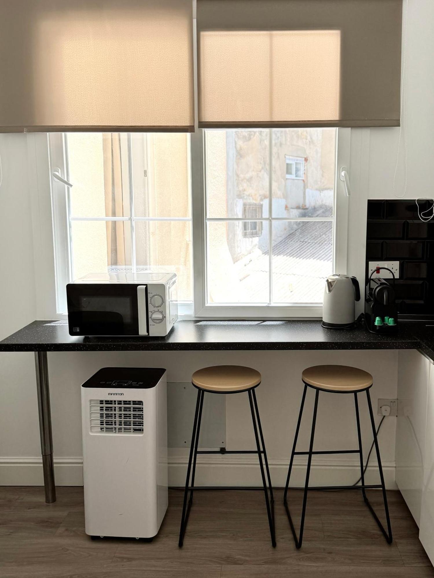 Stylish City Centre Studio - Grand Central House Gibraltar Exteriör bild