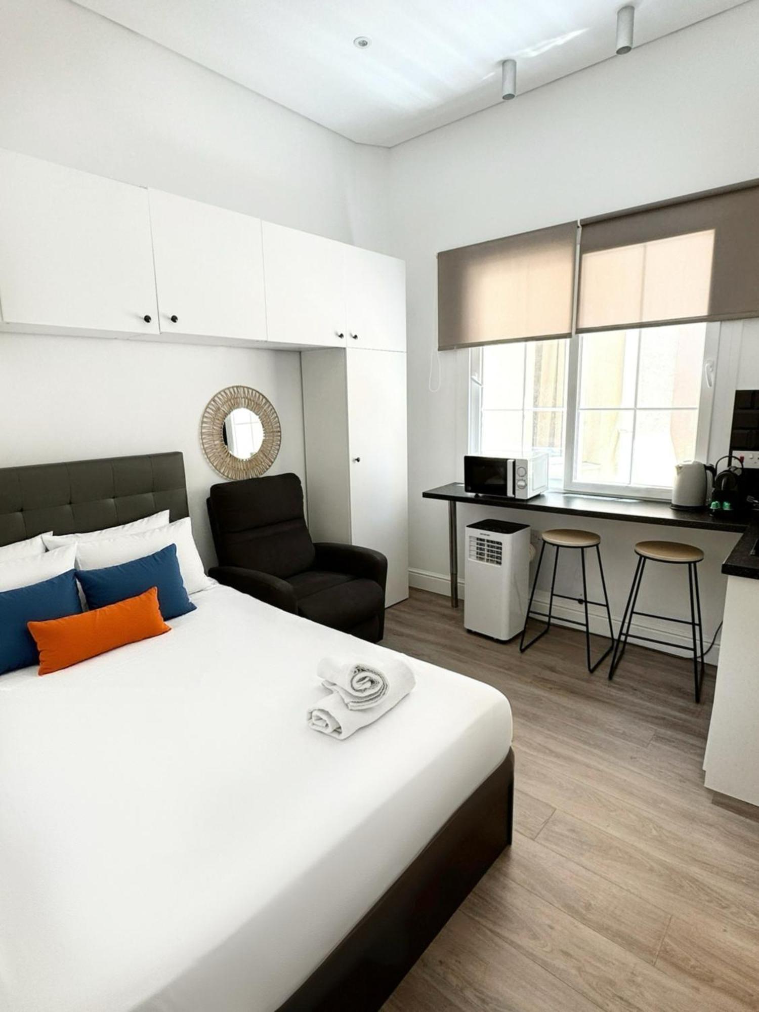Stylish City Centre Studio - Grand Central House Gibraltar Exteriör bild