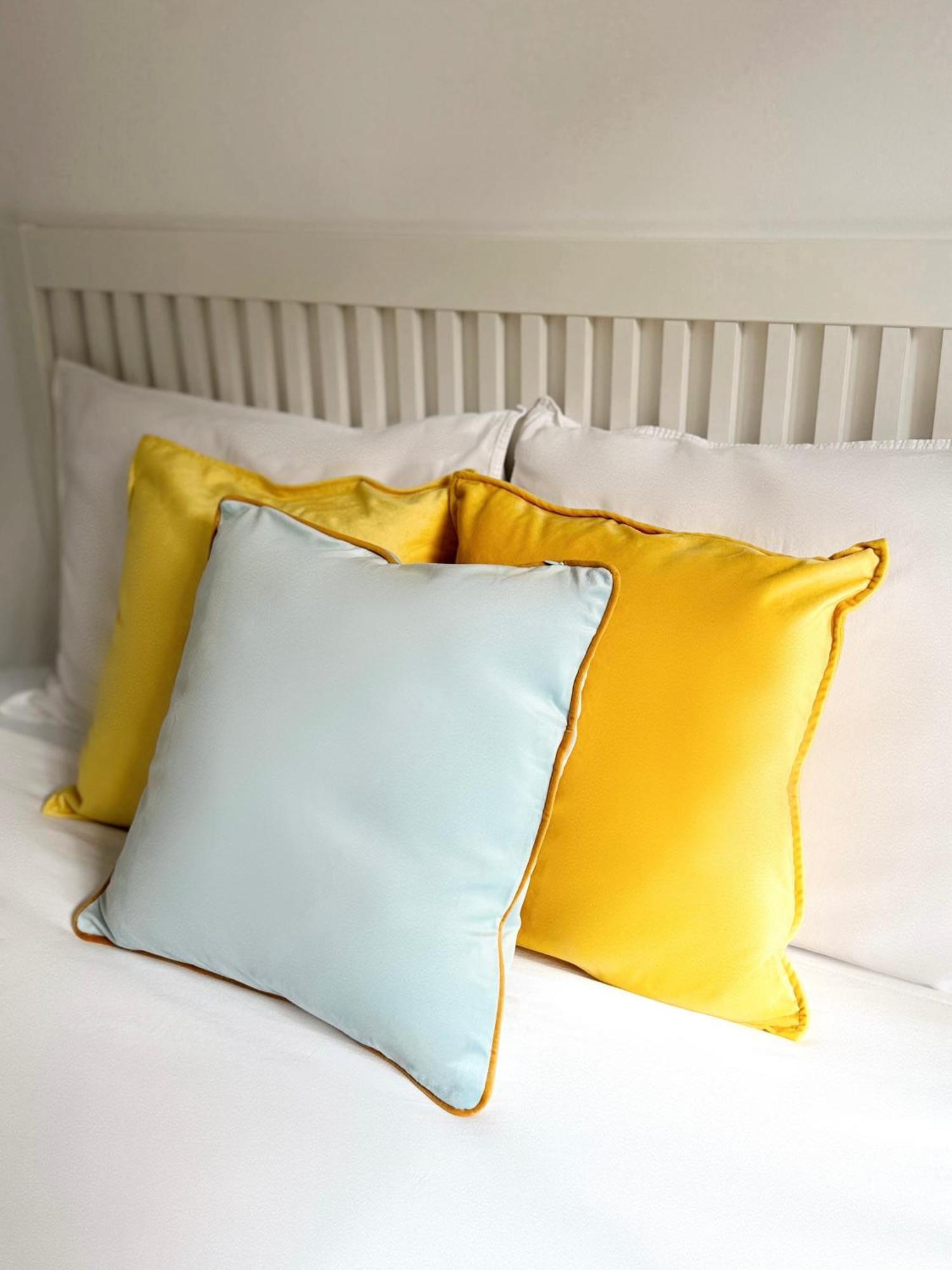 Stylish City Centre Studio - Grand Central House Gibraltar Exteriör bild